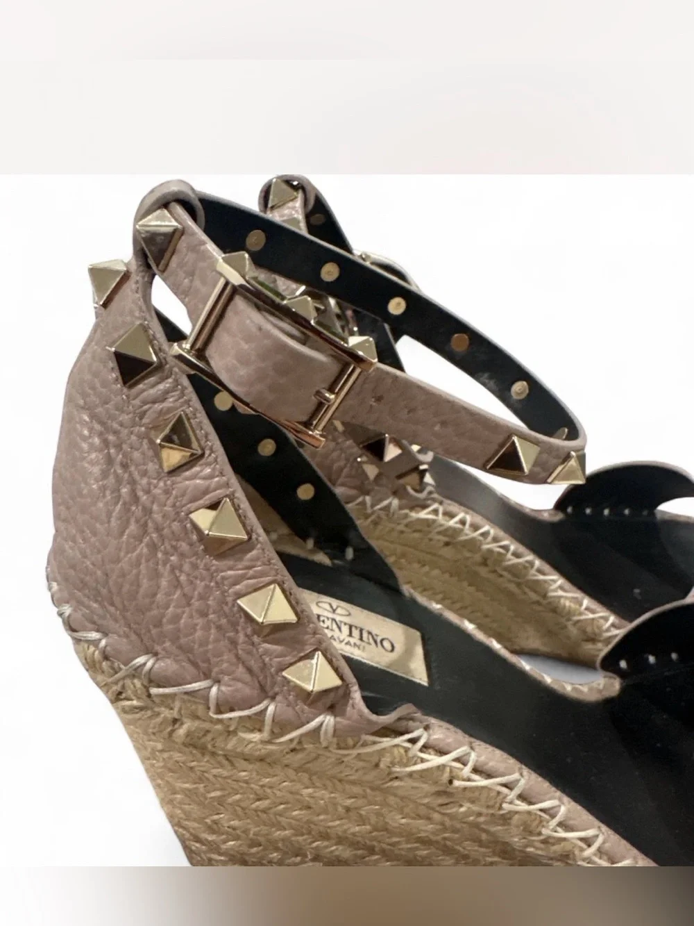 Double Rockstud Grainy Calfskin Wedge Sandal 105 Mm. Size 38. No box.